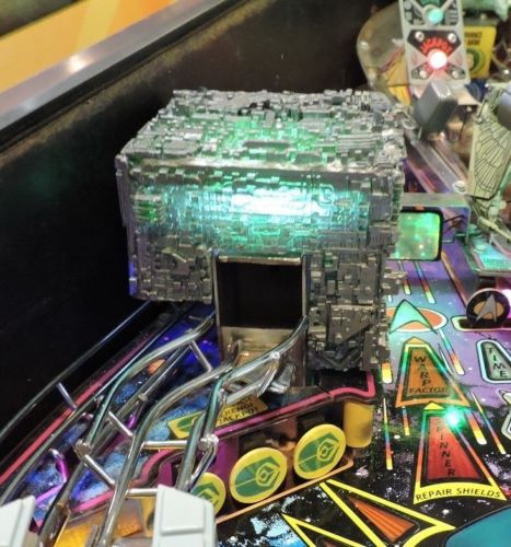 Star Trek:The Next Generation STTNG -Small BORG CUBE Handcrafted Acrylic Resin HQ Mod