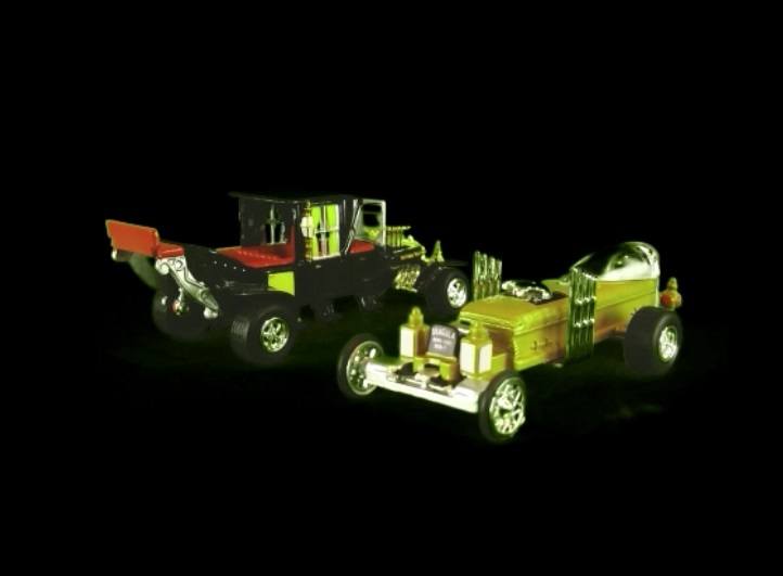The Munsters Pinball Machine Hologram Topper - Image 4